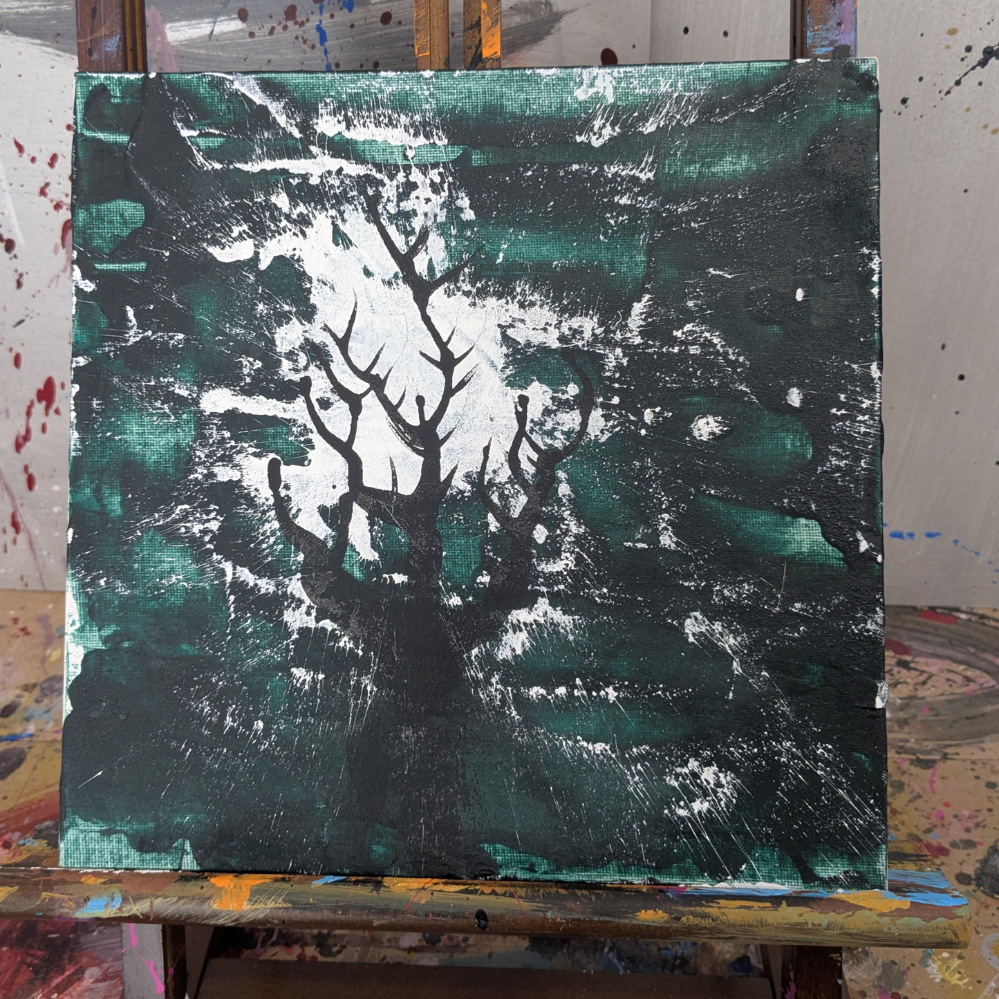 L'arbre sous l'orage - peinture acrylique originale 25x25cm (2025)