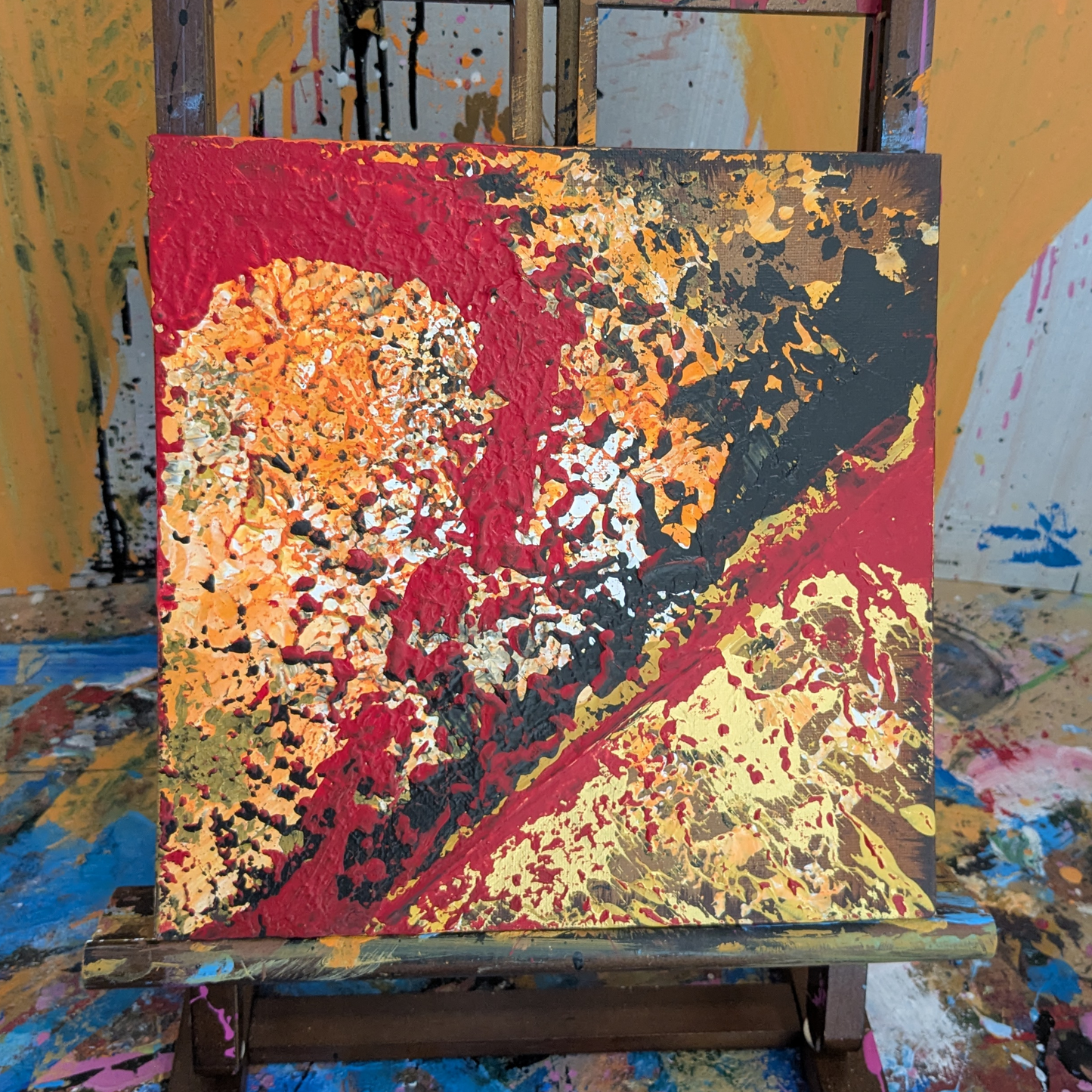 Le rouge rebondit - peinture acrylique originale 25x25cm (2025)